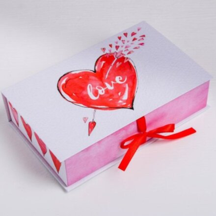 Коробка-книга Love, 20 × 12.5 × 5 см