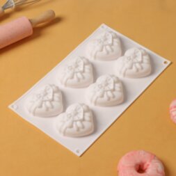 Форма силиконовая для выпечки и муссовых десертов KONFINETTA «Сердце с бантом», 19×17×6,5 см, 6 ячее