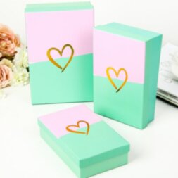Коробка зеленая сердце 18*11*5