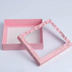 Коробка подарочная Present, 23.5 × 20.5 × 5.5 см