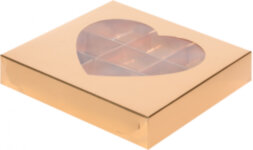 Коробка для конфет с окошком сердце 155*155*30 мм (9) (золото)