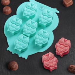 Форма для льда и шоколада «Совы», 6 ячеек (3,3×2,7×1,5 см), 12,5×11 см, цвет МИКС