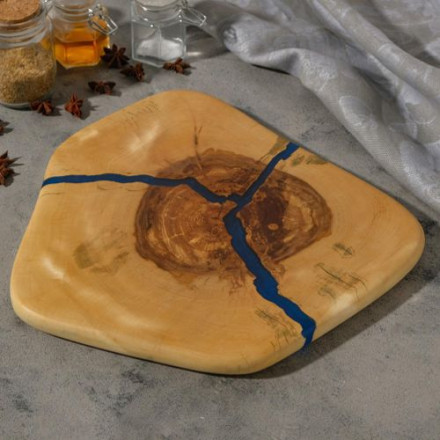 Сервировочная доска для подачи березовая &quot;Сердечко&quot; эпоксидная смола, D=37 см