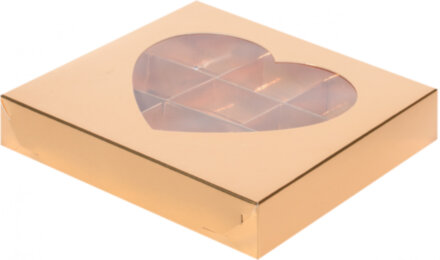 Коробка для конфет с окошком сердце 155*155*30 мм (9) (золото)